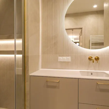 Angel's - By Hosty Kraków