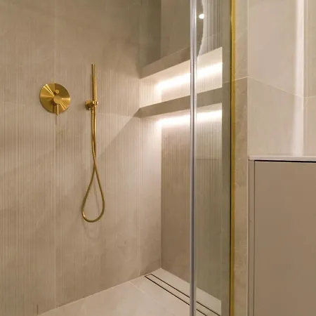 Angel's - By Hosty Krakow