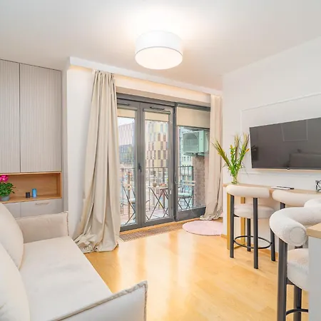 Angel's - By Hosty * Kraków